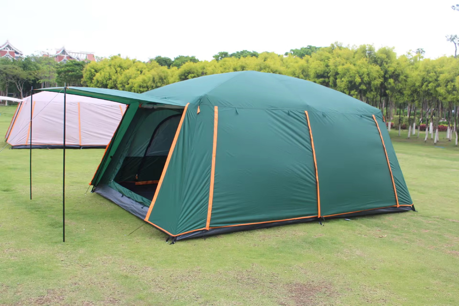 LUXURY FAMILY CAMPING TENT (5–8 Person)